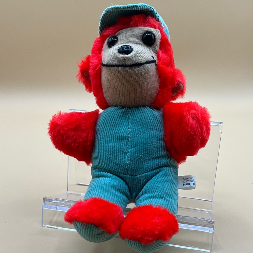 A Adorable Small Vintage Circus Circus Las Vegas a bit creepy plush